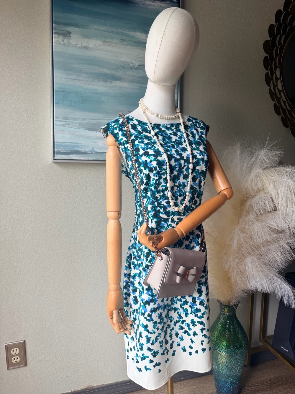 Ann Taylor White & Teal Cap-Sleeve Floral Sheath Dress